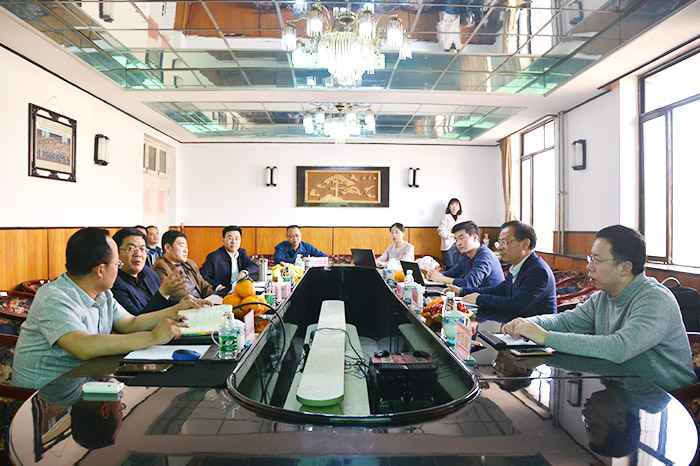 公司与上海医工院开展产学研对接合作研讨